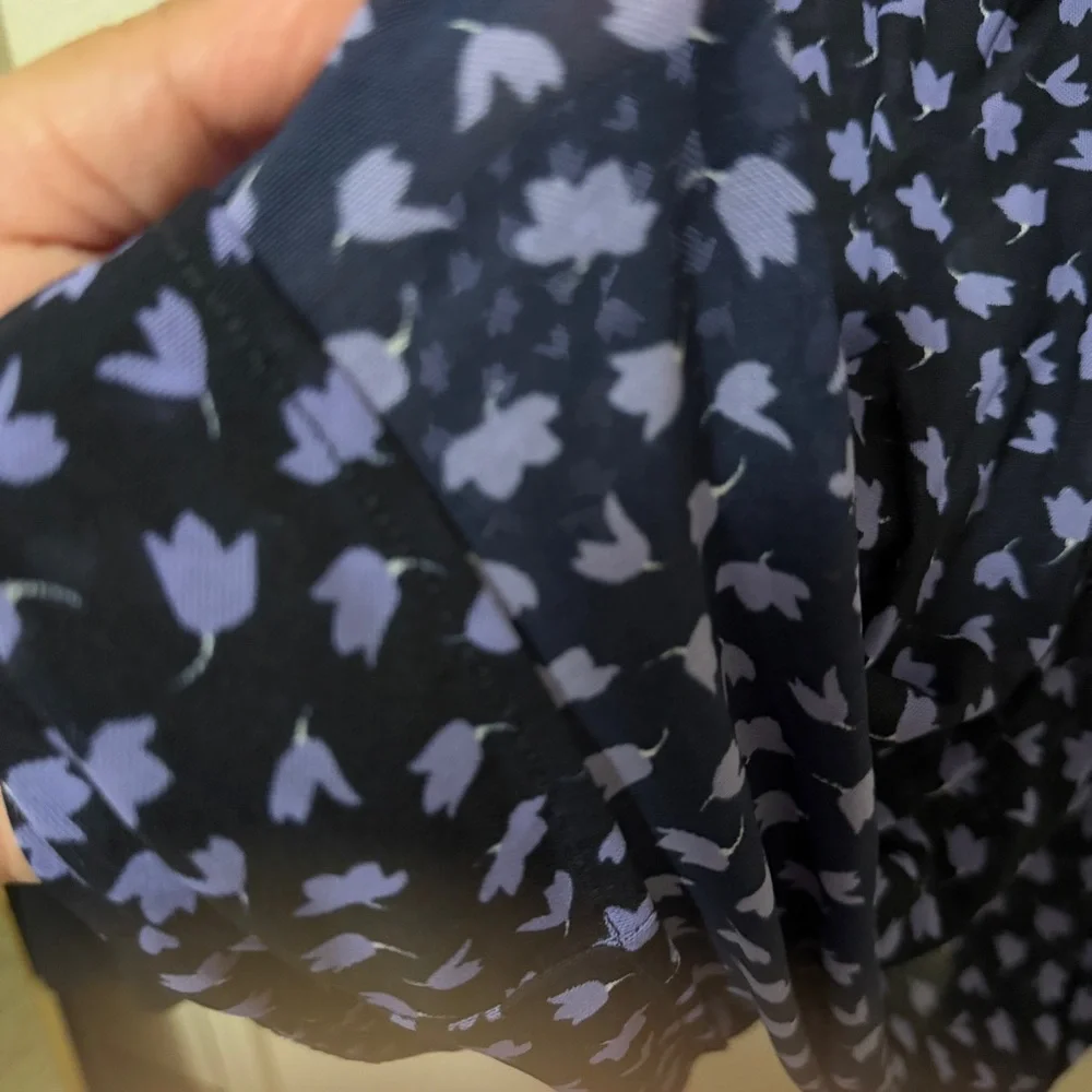 CAbi Island Navy Skirt‎ Sz L Patterned Skirt